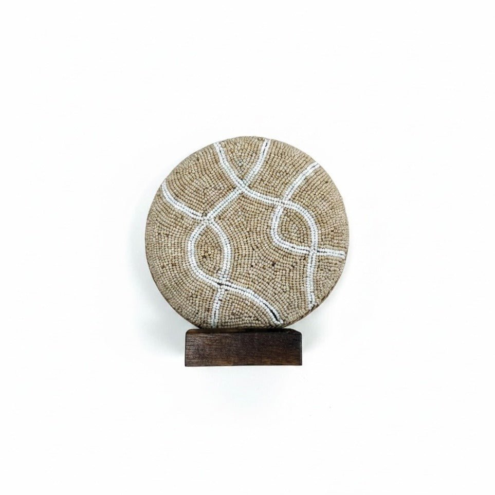 Handgemaakt kralenornament Bali Wave naturel/wit – S, M & L - Youna Label