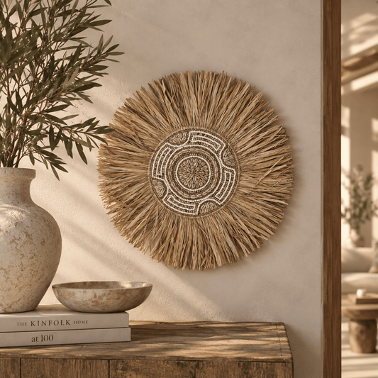 Handgemaakte raffia wanddecoratie naturel/crème – 30 cm - Youna Label