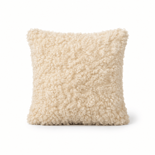 Fluffy sierkussen crème – 45x45 cm - Youna Label