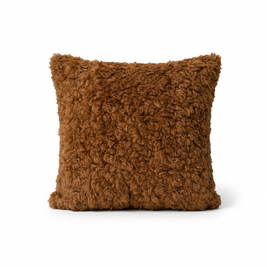 Sierkussen bruin met fluffy rand – 45x45 cm - Youna Label